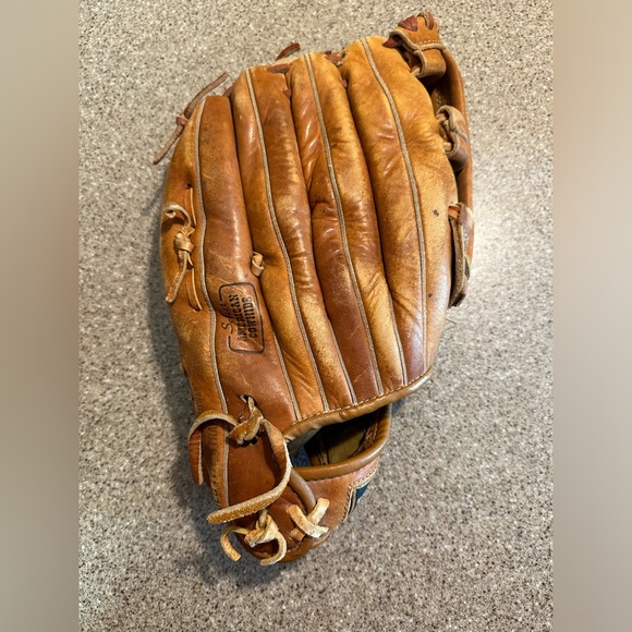 Vintage Wilson Boss A9840 Baseball/Softball Glove - Right Hand Throw - Picture 4 of 8